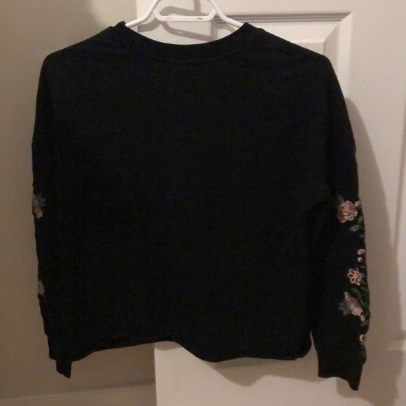 Cropped Long sleeve - Picture 2 of 3
